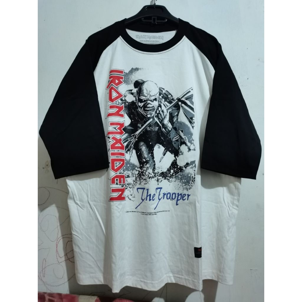 kaos band Iron Maiden x Geoff Max - The Trooper