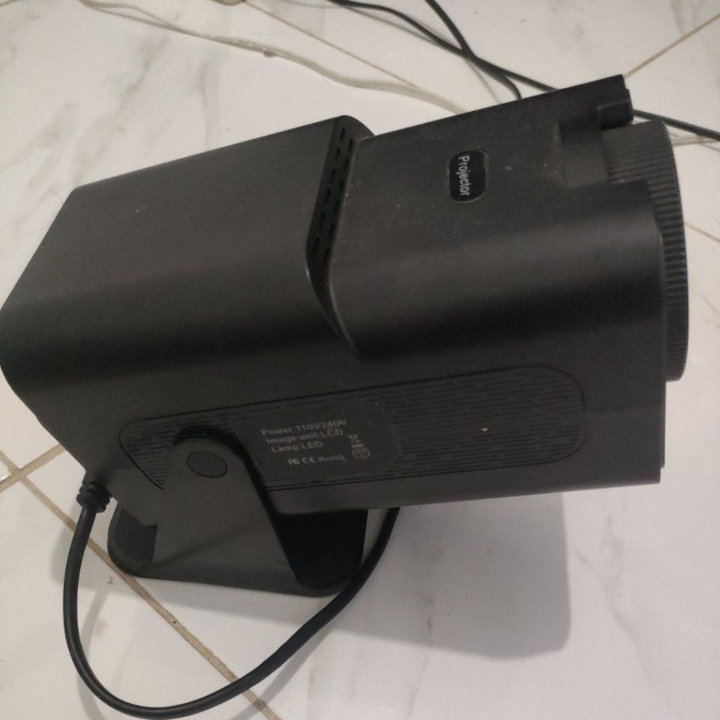 HY320 Projector