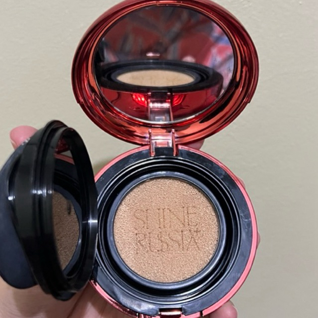 (PRELOVED) Shine Rusia Glowing Essence Cushion Light Beige