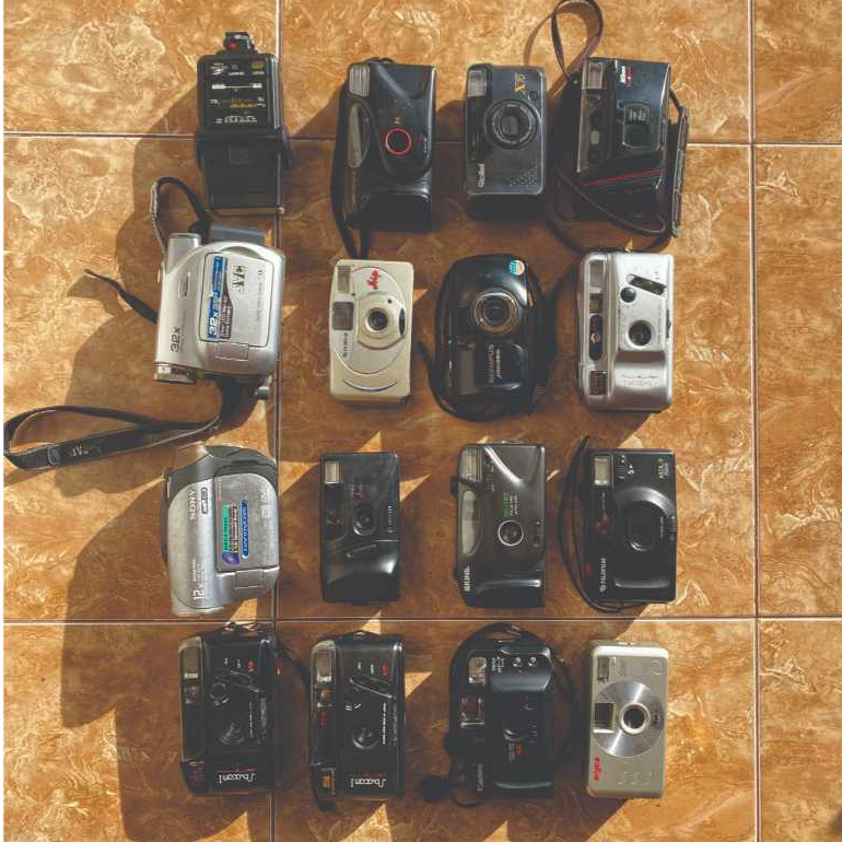 Kamera Analog Film Jadul Estetic Cocok Buat Properti/Pajangan/Bahan