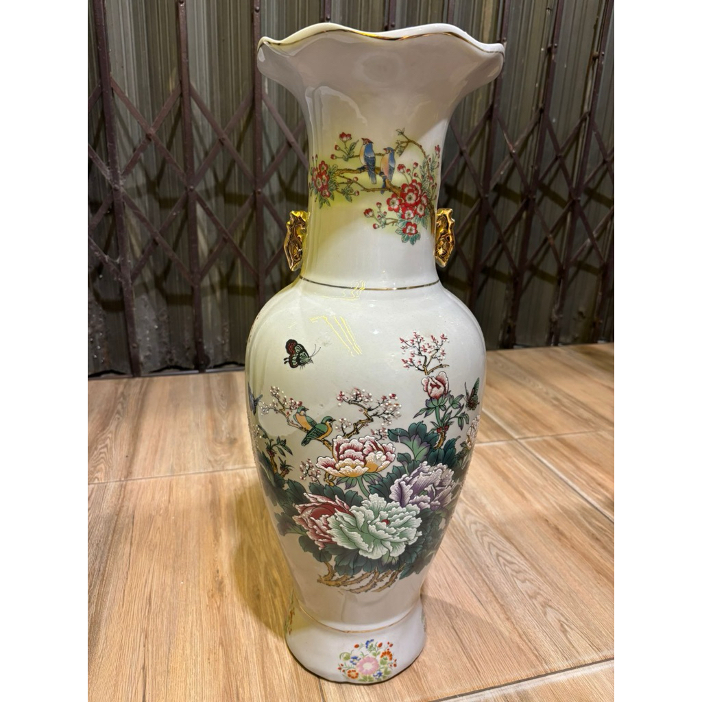 Guci keramik Putih Cantik tinggi 58 cm