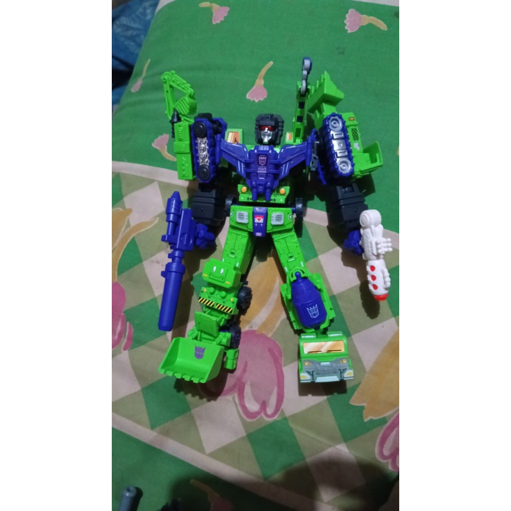 Ultraman dan combiner bruticus