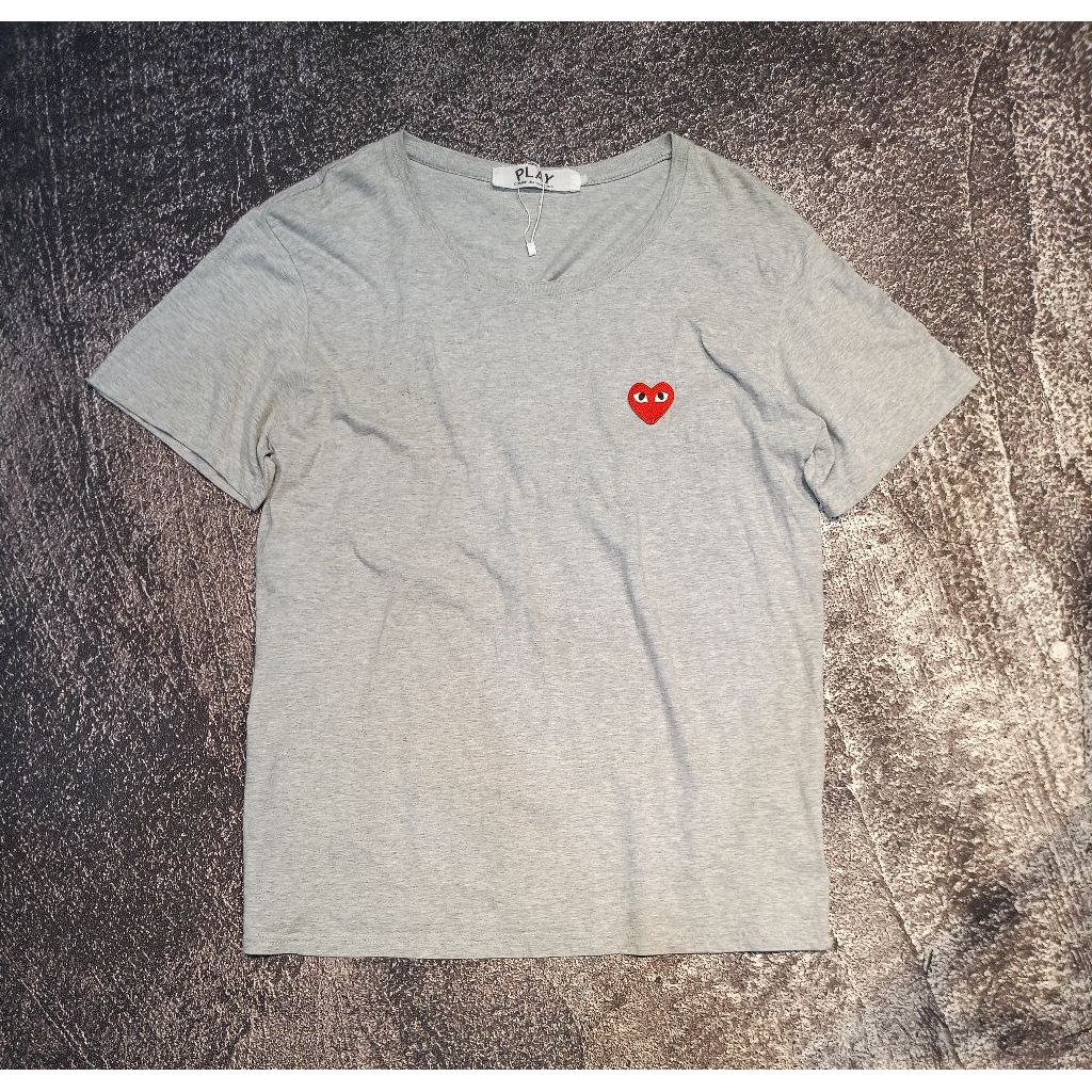 t-shirt comme Des garcons ( play )