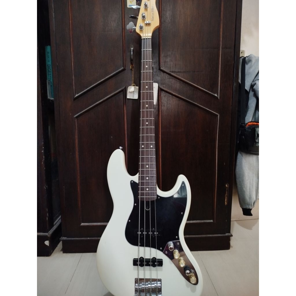 Bass Sire Marcus Miller V3 Bekas