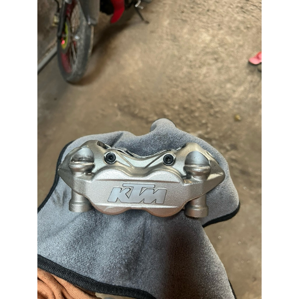 Kaliper KTM Duke Original kanan