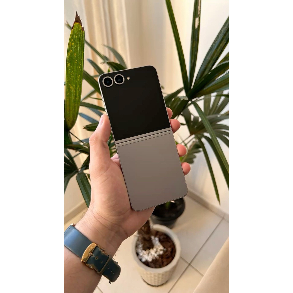 samsung z flip second