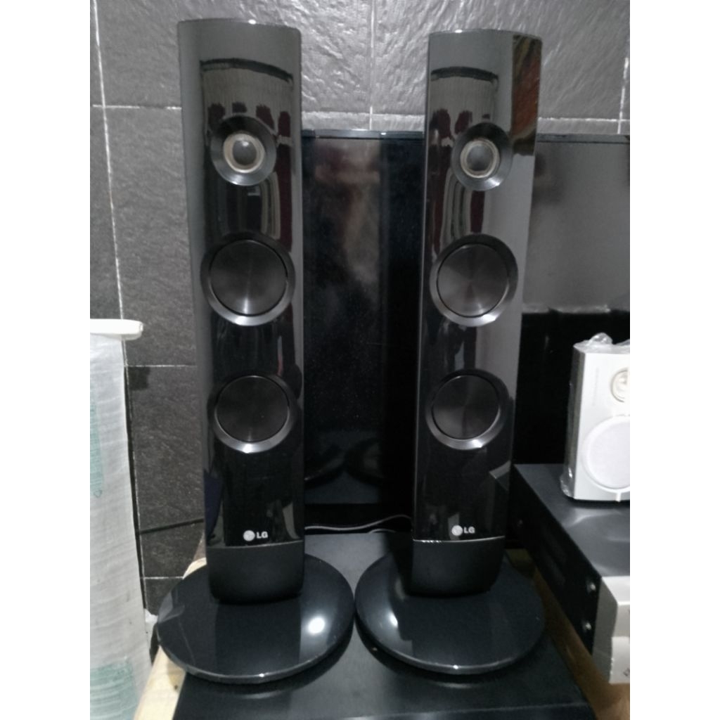speker tower pasif  hometheatre LG bekas