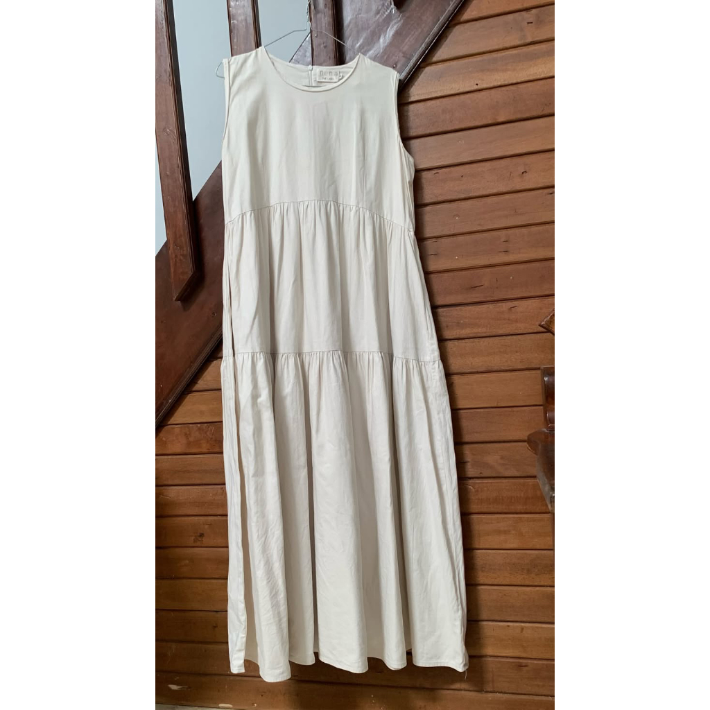 NUNA THE LABEL preloved