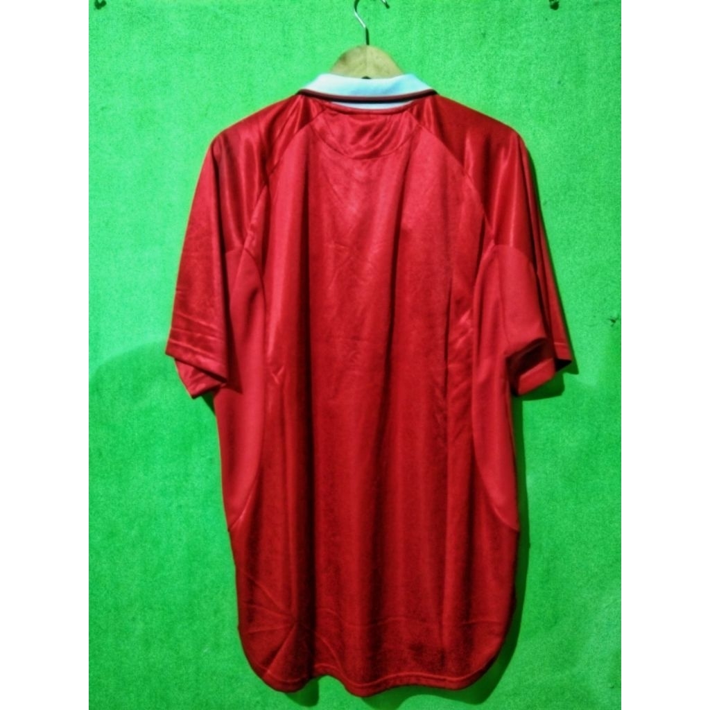 Jersey home Manchester united 1999