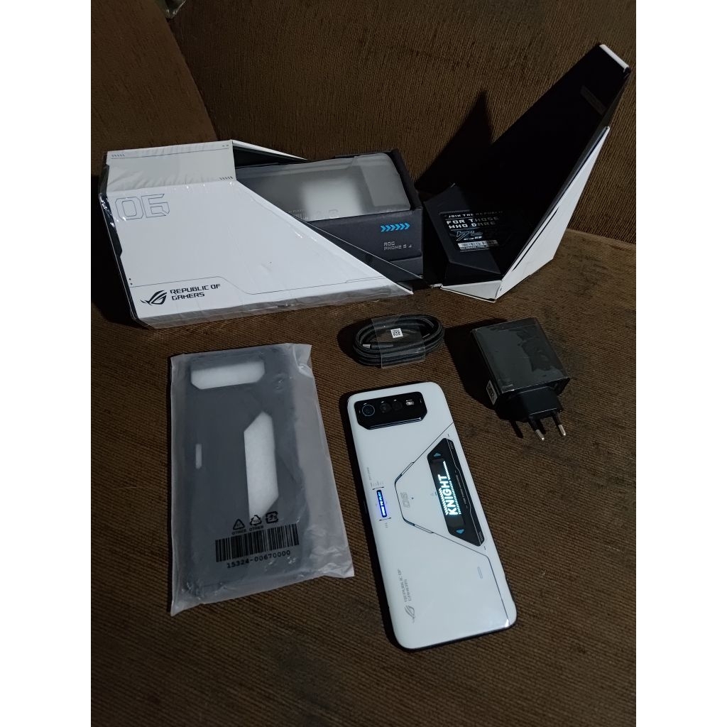 Rog Phone 6 Pro 18/512