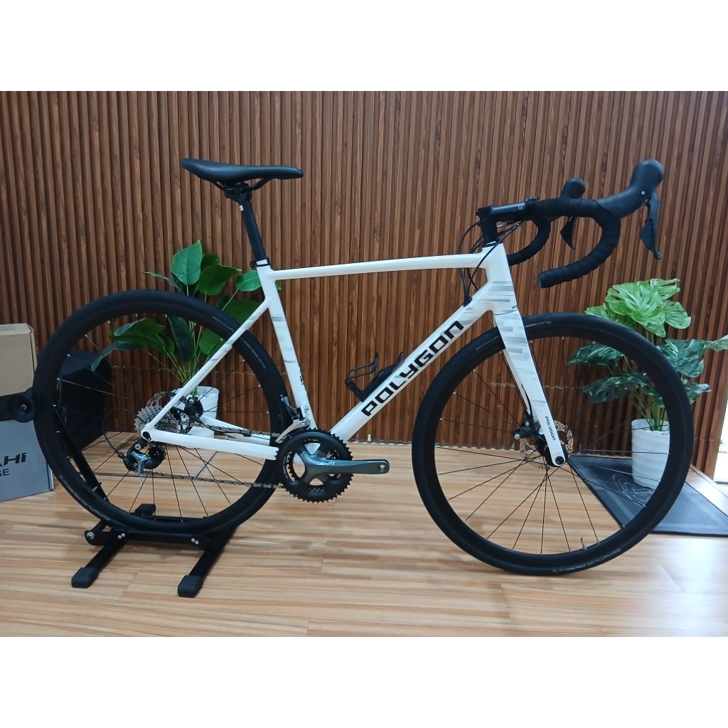 ROADBIKE POLYGON STRATTOS S4D HIDROLIS DISCBRAKE 2026 SIZE L SECOND VERY GOOD CONDITION MULUS 100%