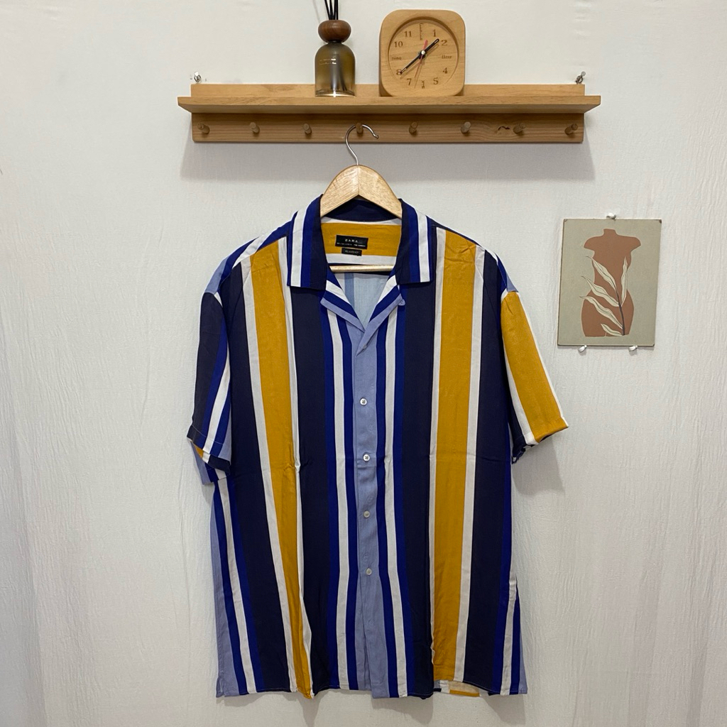 kemeja pendek pria ZARA MAN original size L kondisi bagus