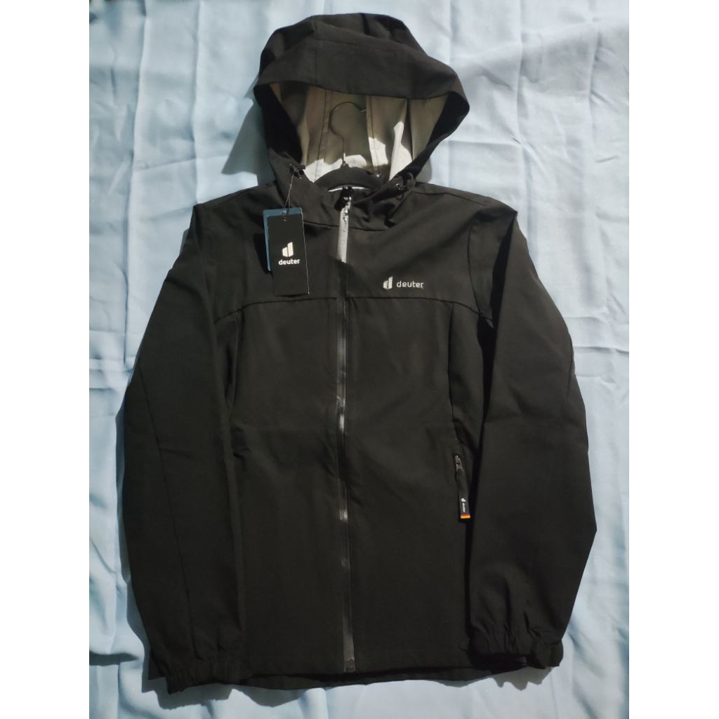 Deuter 2.5L Blocktech Jacket sz M BNWT