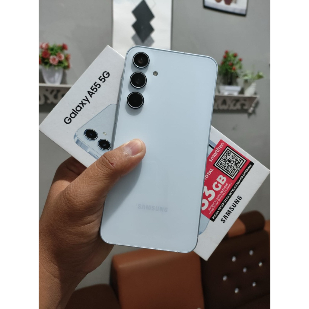 seken Samsung A55 5G dan Iphone 11 64 GB IBOX