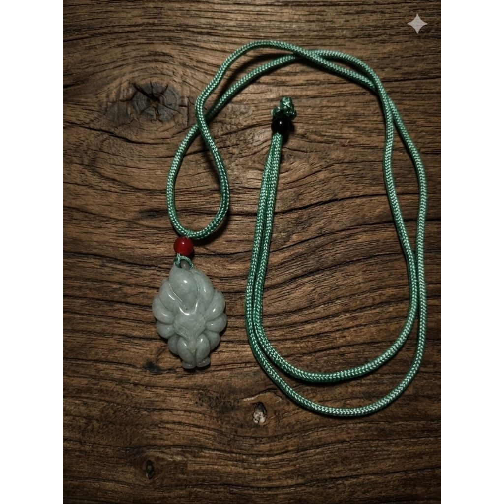 Liontin giok jadeite fox (rubah 9ekor) asli