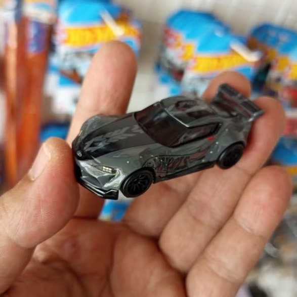 HOT WHEELS LOOSE PREMIUM DIORAMA 20 TOYOTA GR SUPRA