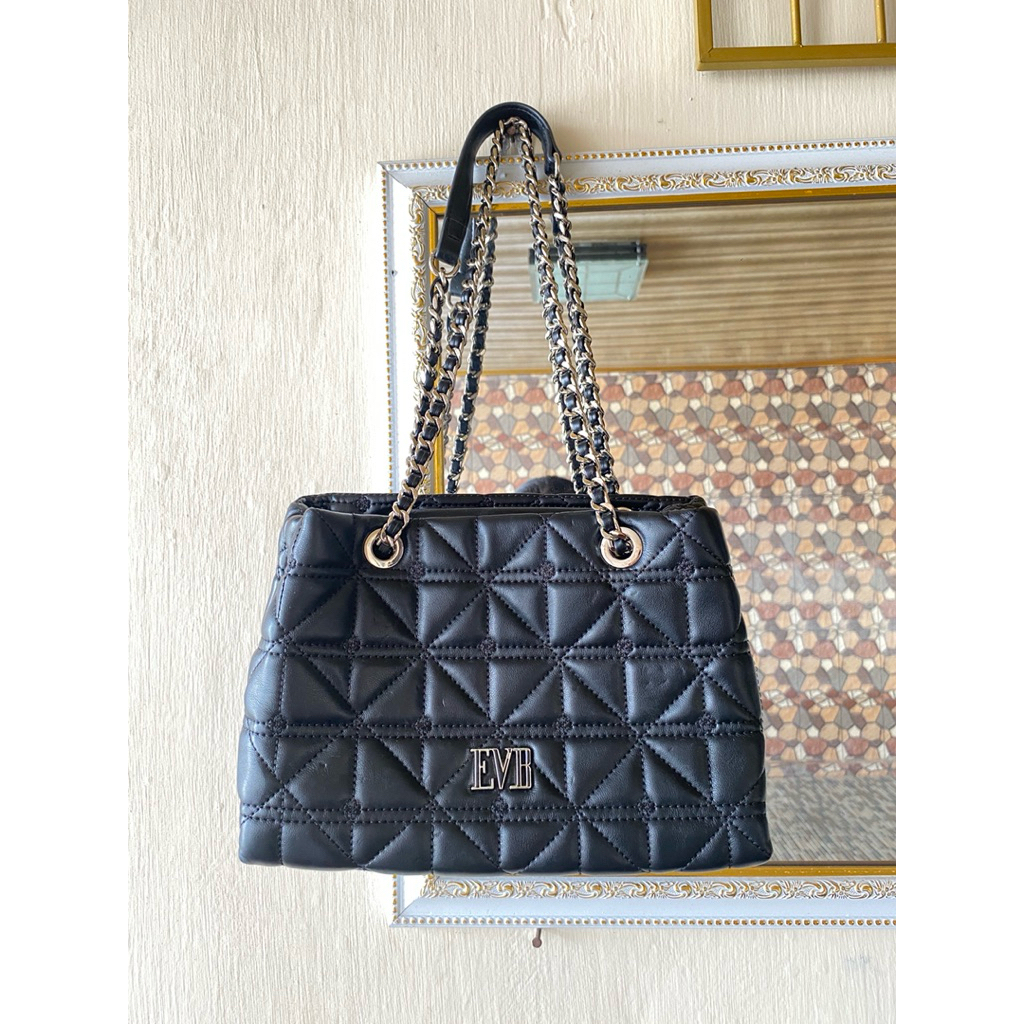 Preloved tas EVB Luvinten black bag