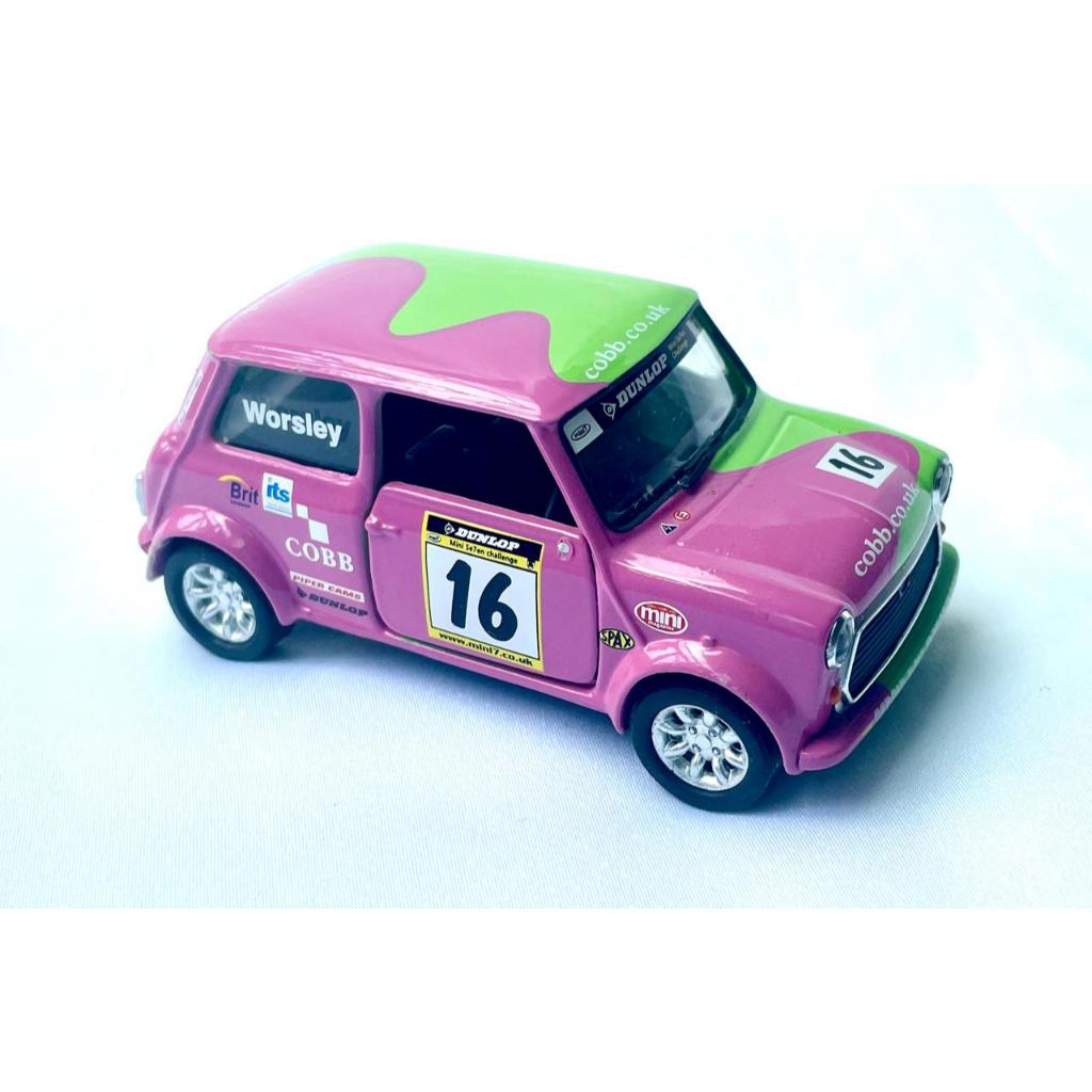 CORGI - Mini 7 Mini Cooper - Color : Pink & Green - scale 1:36