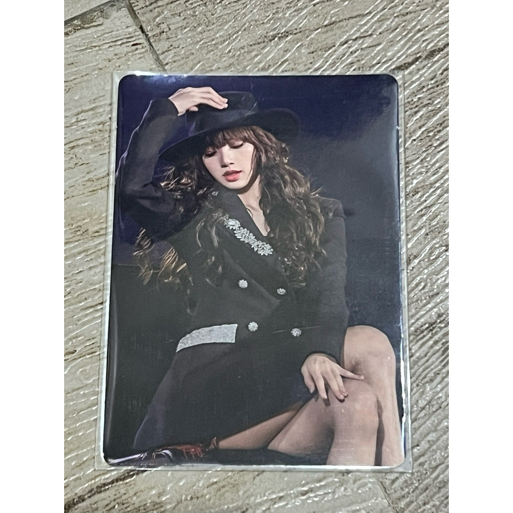 lisa blackpink in your area tokyo dome official photocard