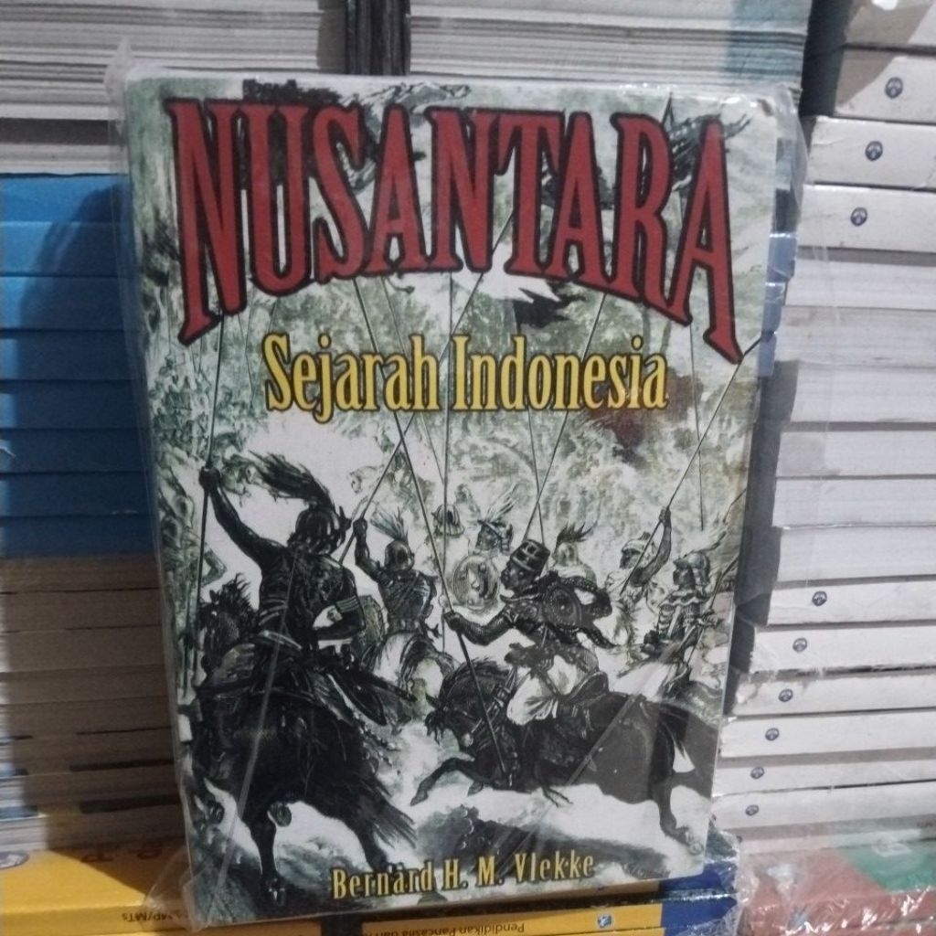 Buku Sejarah Indonesia Nusantara (Bernard H. M. Vlekke)