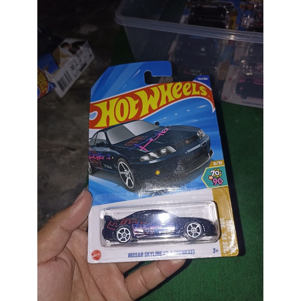 hot wheels nissan skyline gtr r33