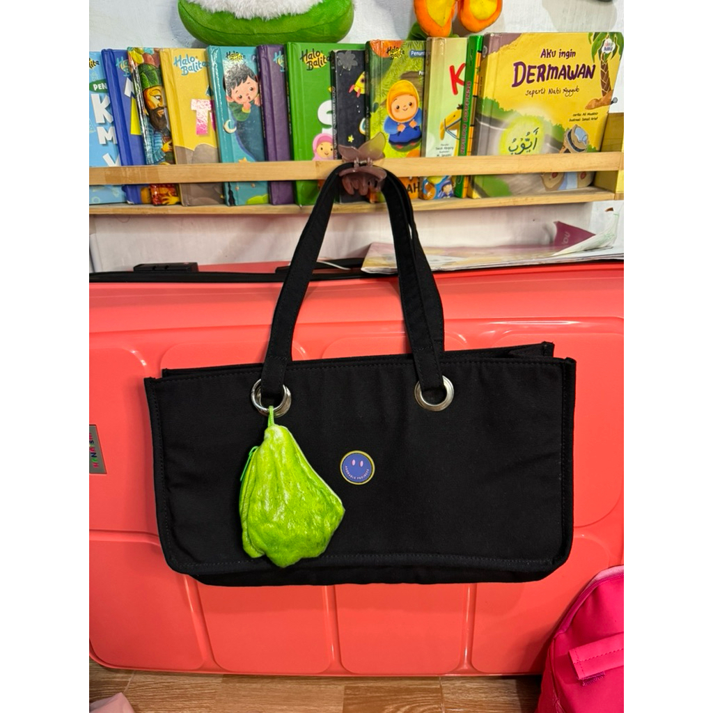 Preloved Bag Charm Unik Sayur Labu siam - Bag charm unik ganci sayuran