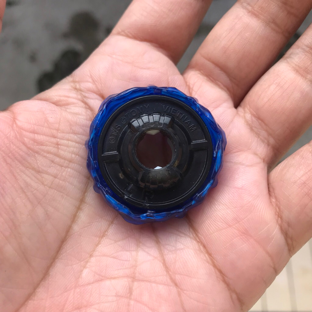Beyblade X Ratchet 9-60 Biru Used