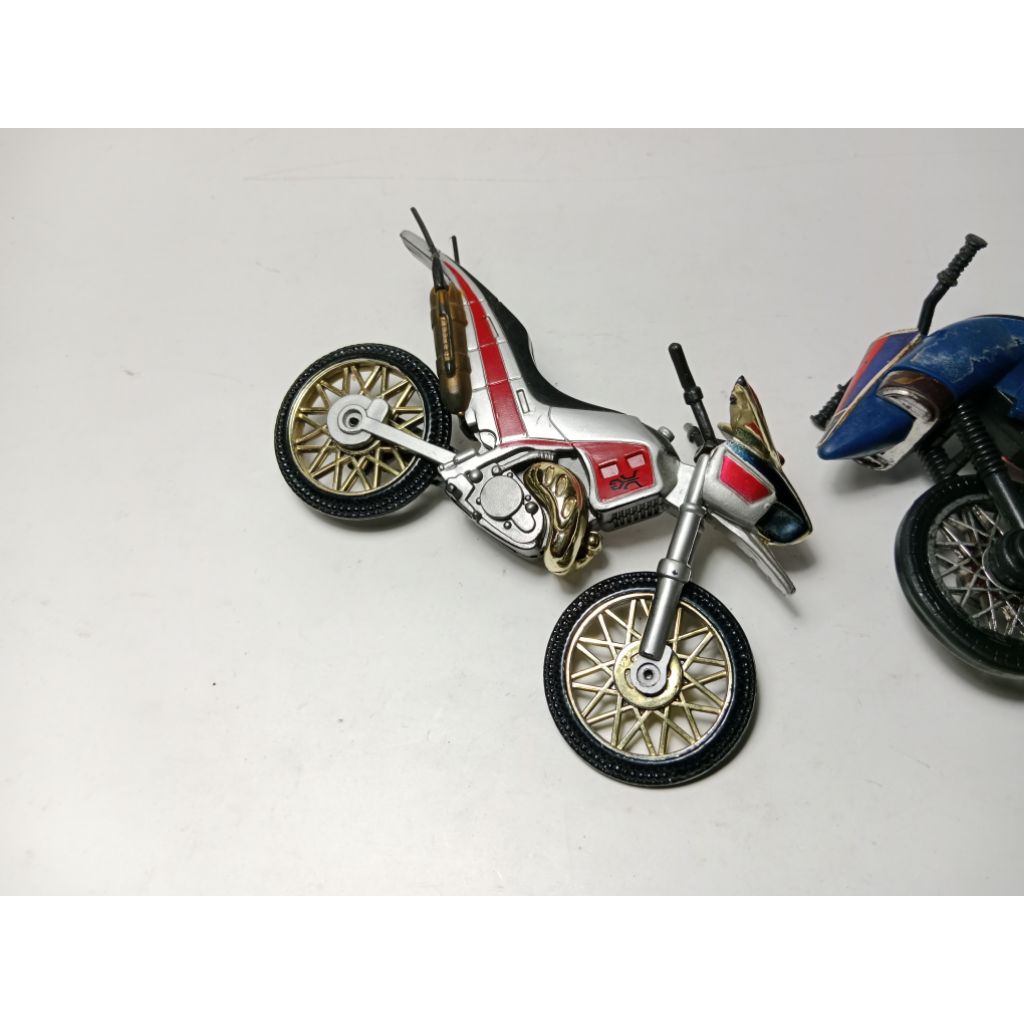 Motor Kamen Rider Kuuga Trychaser 2000