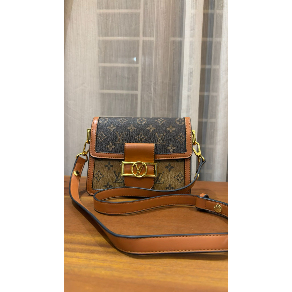 Louis Vuitton Dauphine Mini Bag preloved