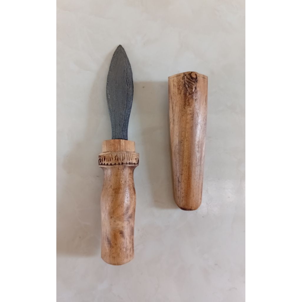 Tombak Tongkol , panjang bilah tombak 10,5 cm , Panjang keseluruhan 23 cm