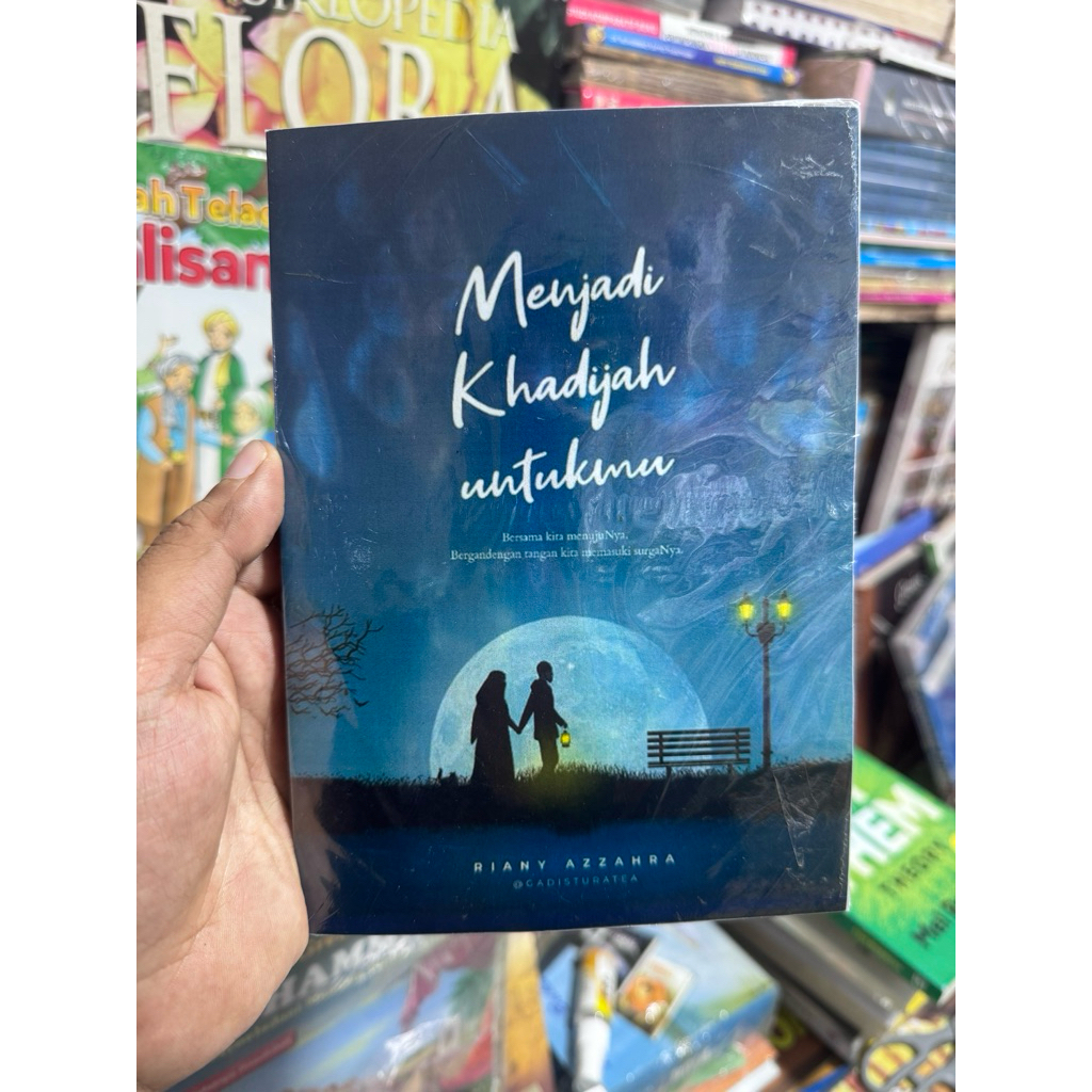 Buku menjadi Khadijah Untukmu