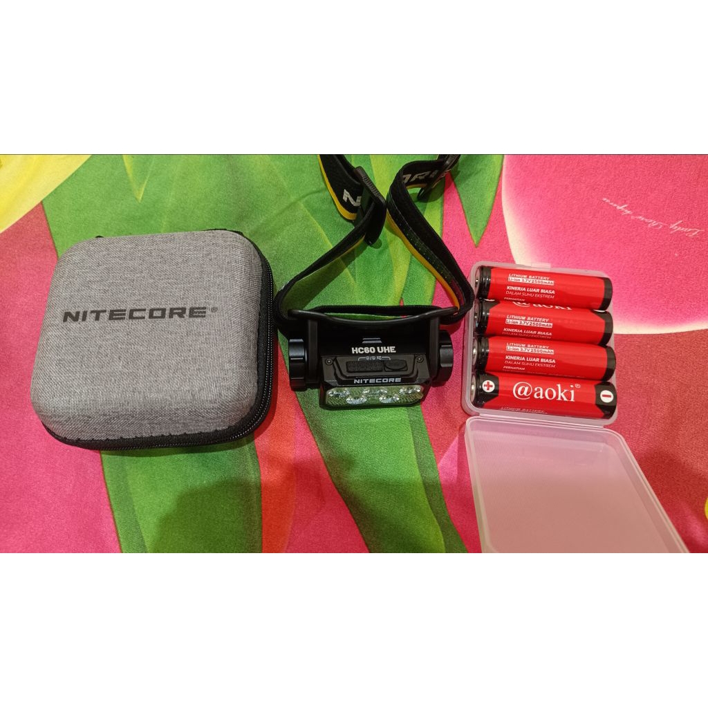 Nitecore HC60 UHE + 4 Baterai Cadangan