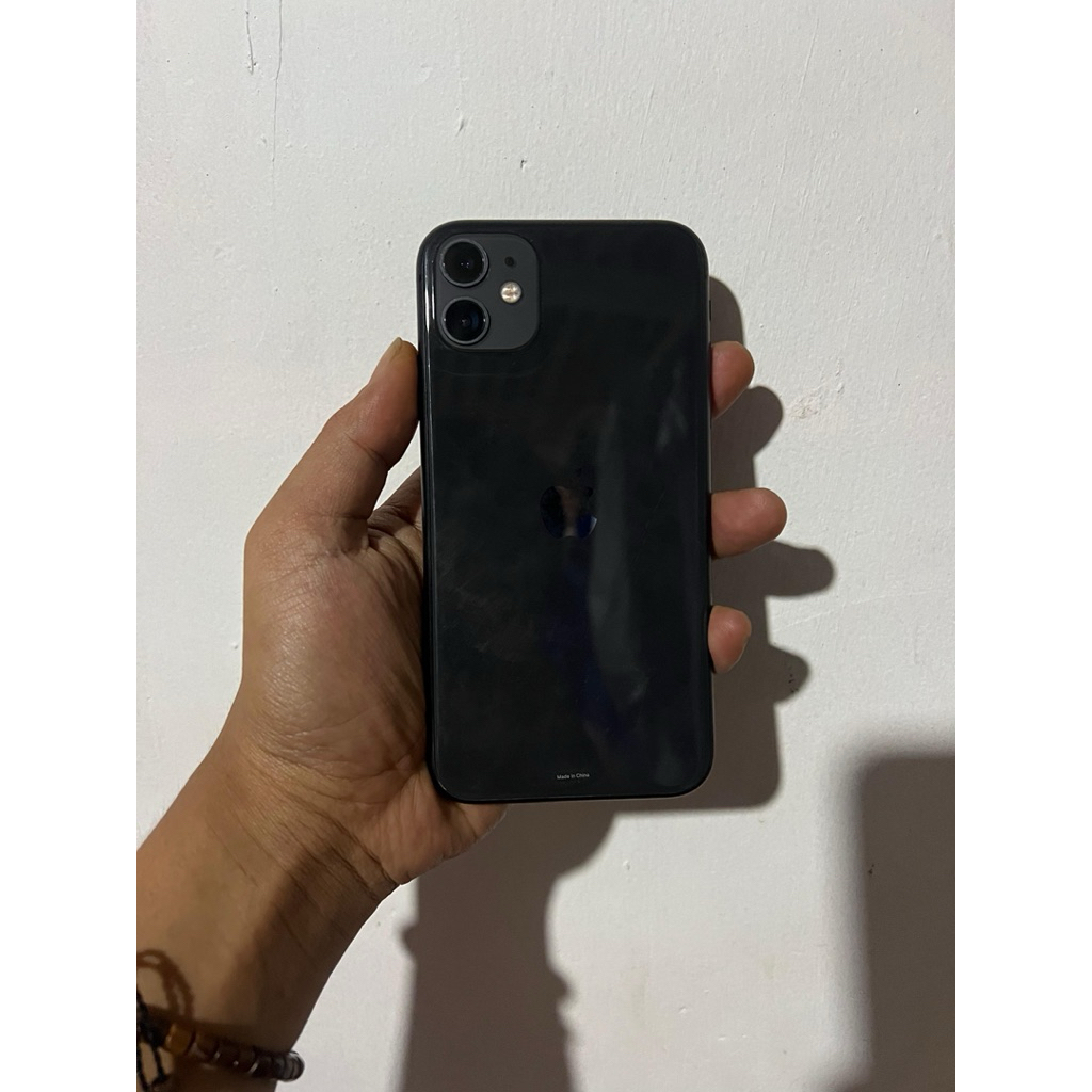 Iphone 11 64gb Ibox Fullset. Hb 85% lecet pemakaian bekas softcase aja,