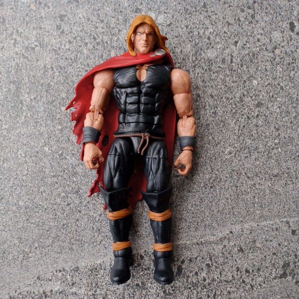 Mainan Action Figure Marvel Legends Thor Hasbro Original
