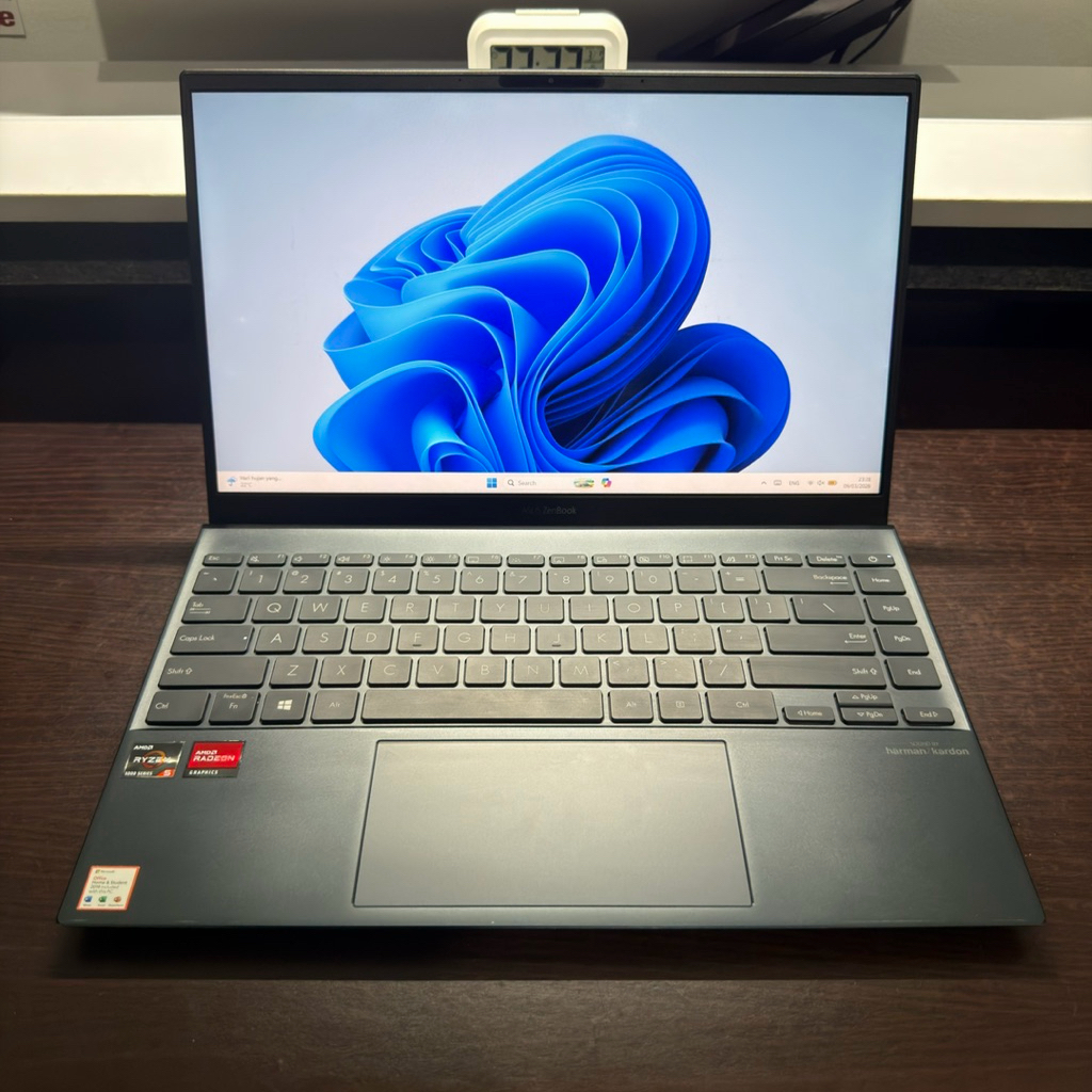Laptop ASUS Zenbook 14 UM425UAZ