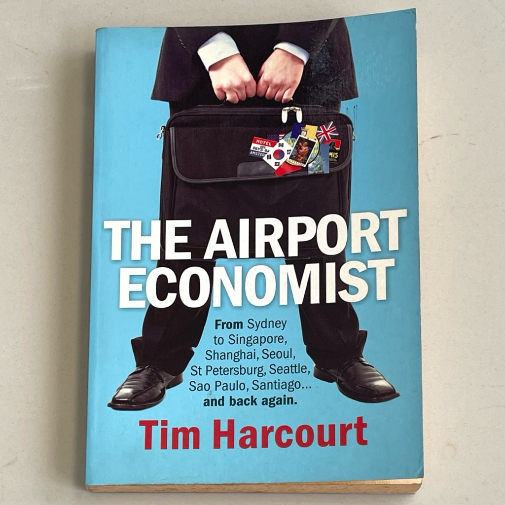 Buku THE AIRPORT ECONOMIST by TIM HARCOURT