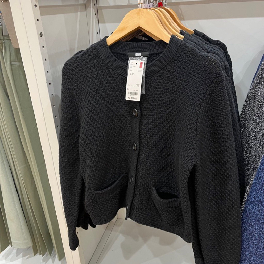 Cardigan UNIQLO TWEED Harga 289.000 (splitpay 150rb)