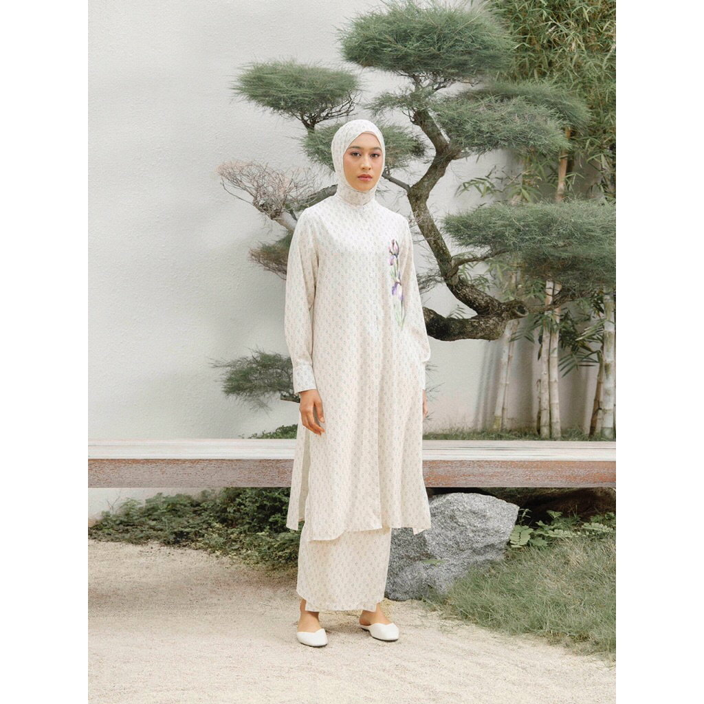 RHEA TUNIC CREME BY ALEZA LABEL