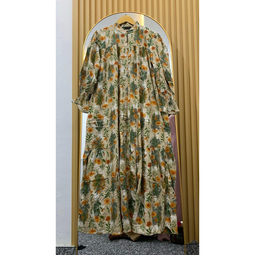 daisy dress
