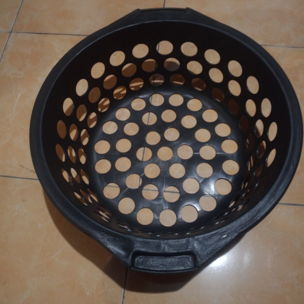 Bak sortir lele Ember sortir lele