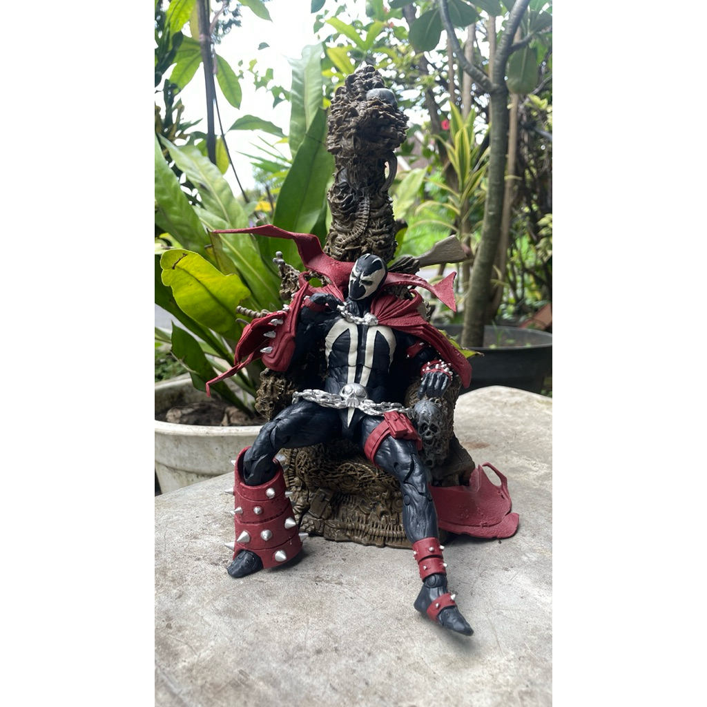 mcfarlane spawn throne