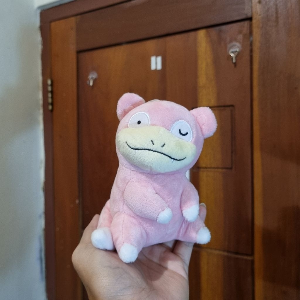 Boneka Pokemon Slowpoke Banpresto