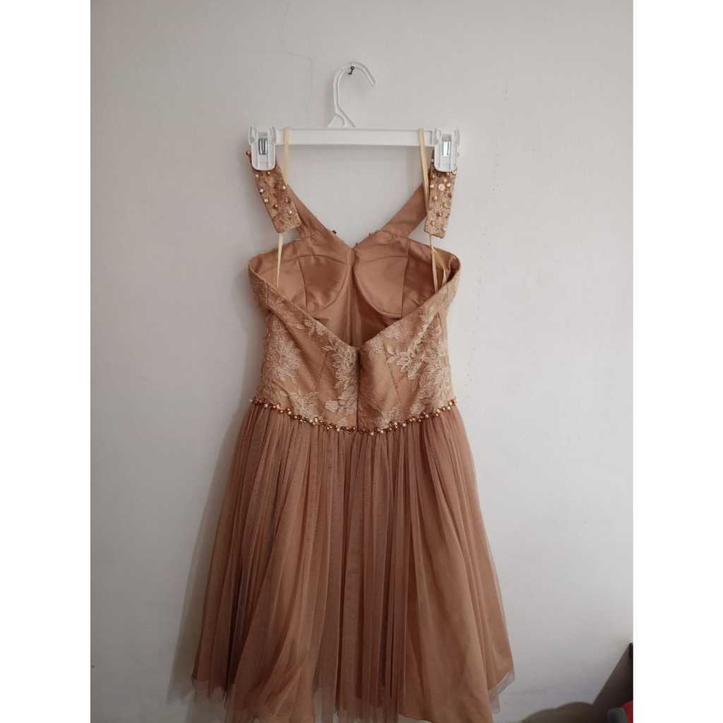 Preloved Gaun Mewah Elegan Warna Coklat Milo Merk Serrafine Serrano