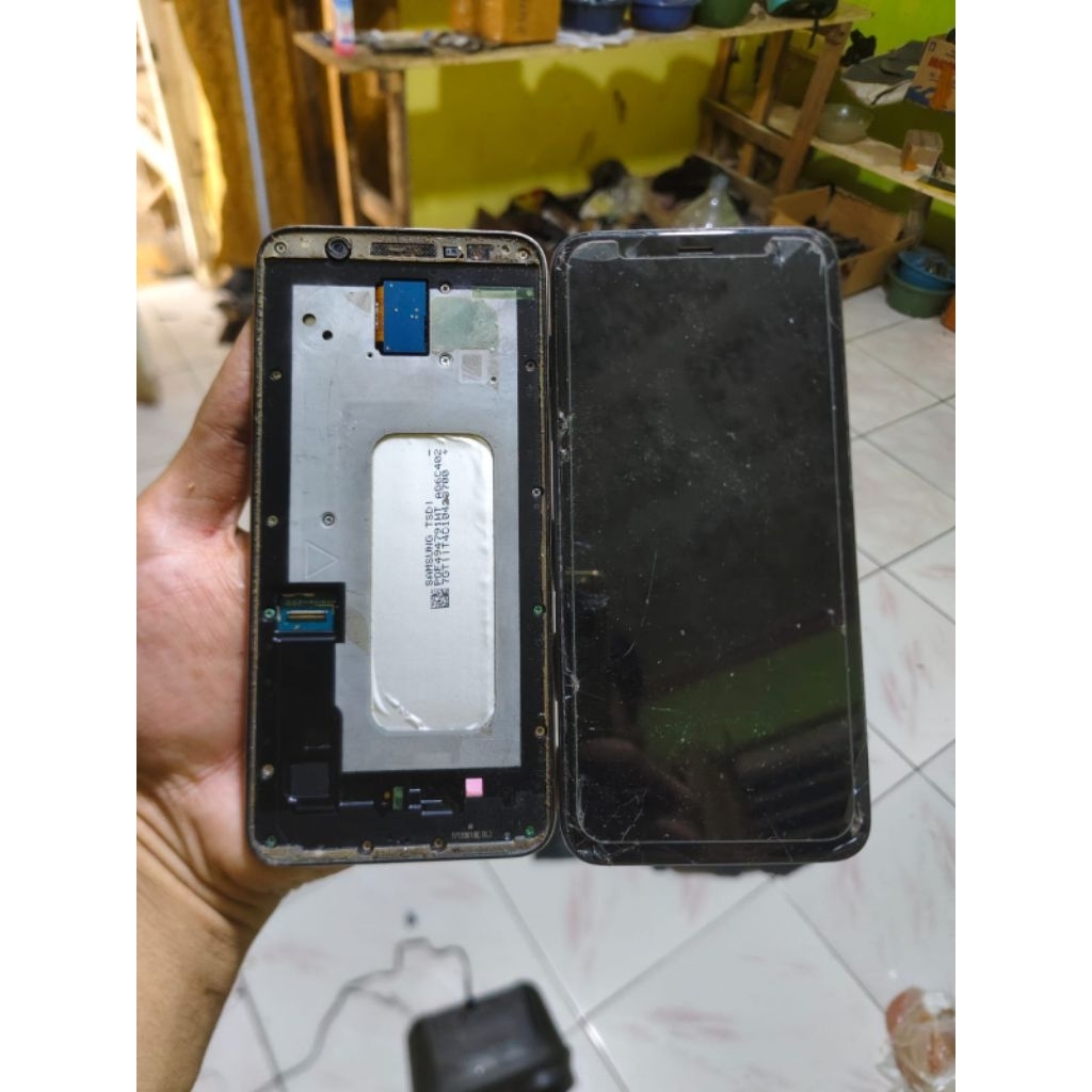 Samsung a6 plus Minus LCD 2 unit garansi poin mesin normal