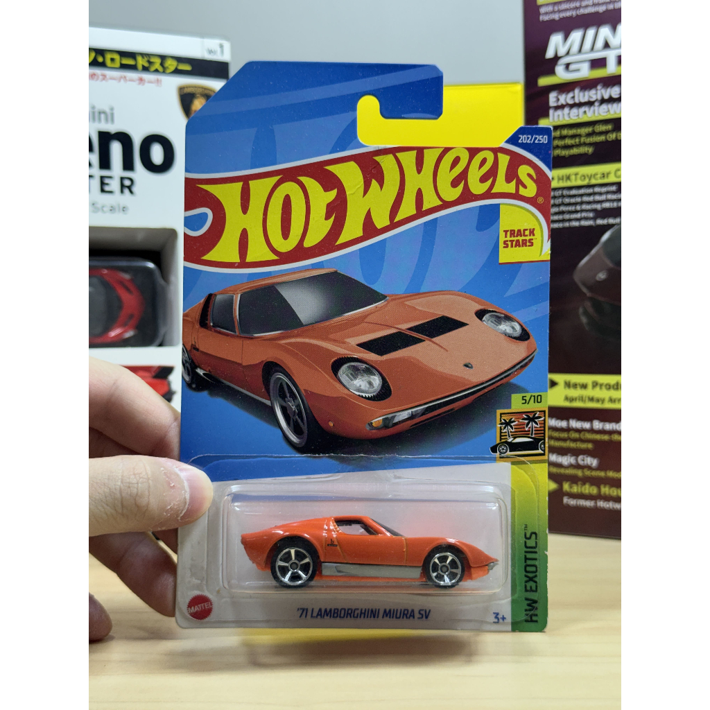 Hot Wheels '71 Lamborghini Miura SV