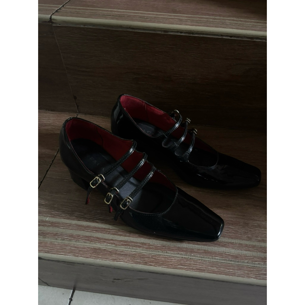 (preloved) inpaca mary jane heels size 39