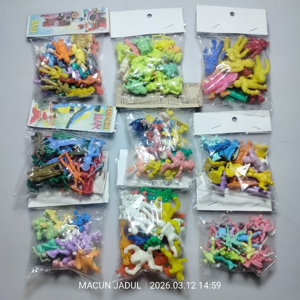 COMBETAN SET JADUL, DRAGON BALL, STREET FIGHTER, MICKEY MOUSE, SUPERMAN,ALADIN,KOBOI INDIAN, MAINAN 