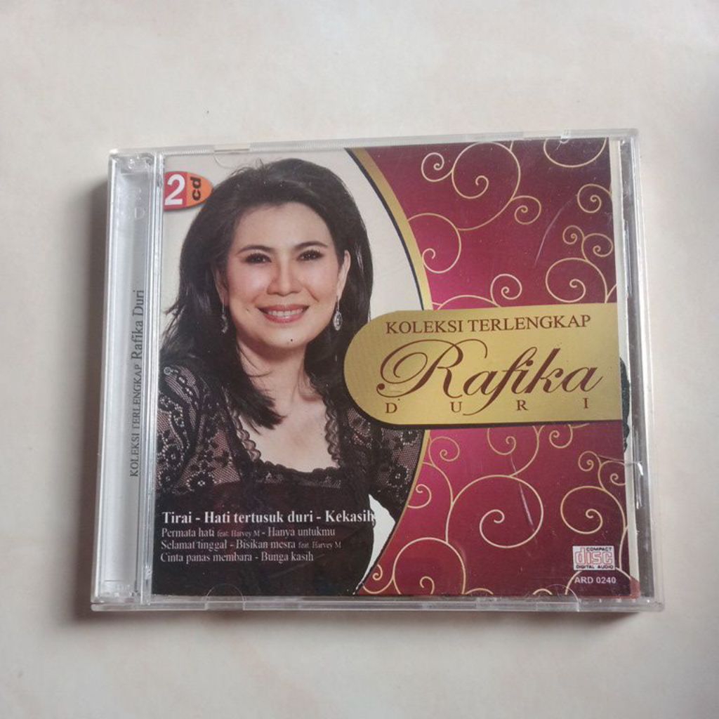 CD koleksi terlengkap Rafika duri