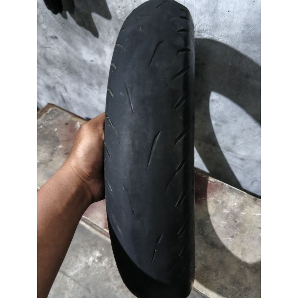 ban motor tubeles battlax s22 120/70 ring 17 radial soft compoun