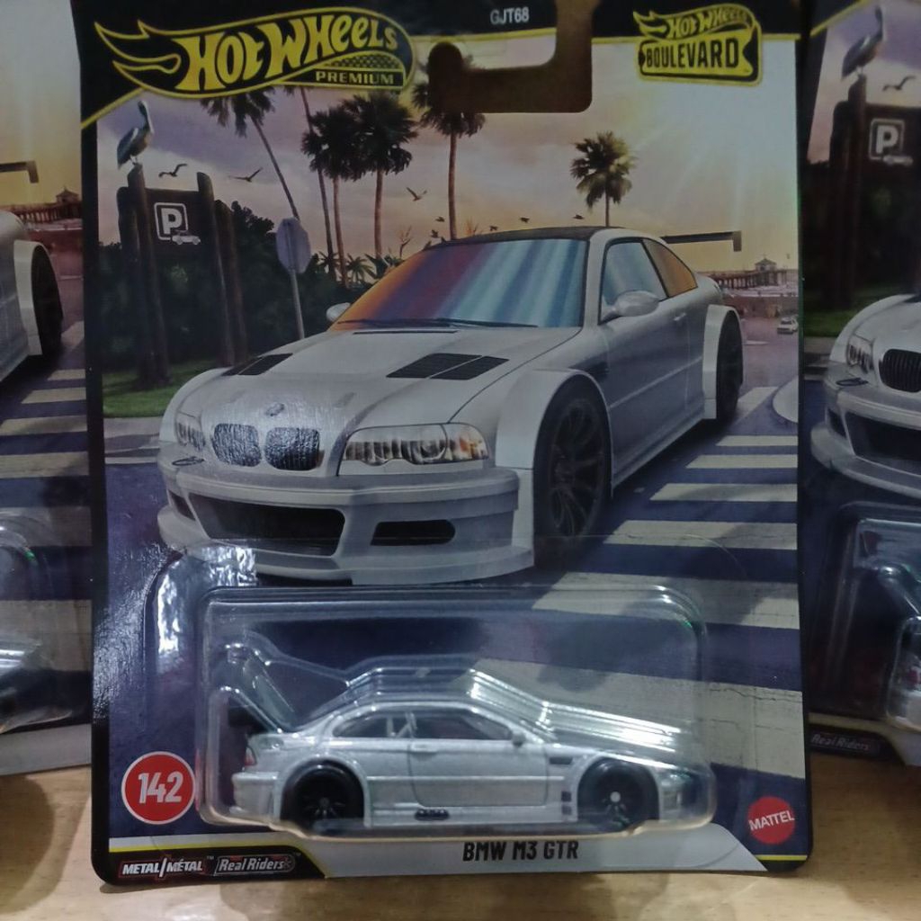 hotwheels premium BMW M3 GTR